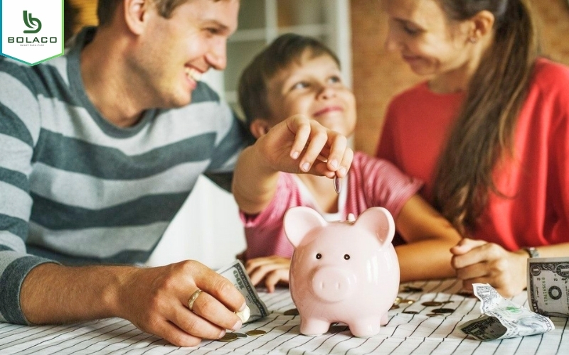 Đồng hành cùng con trong quá trình giáo dục tài chính