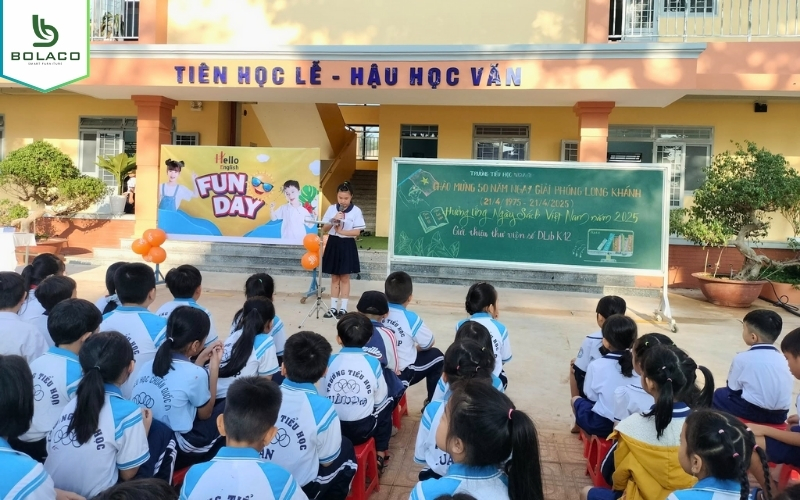 Hướng trẻ tham gia vào các hoạt động cộng đồng tại trường và lớp để tự tin diễn thuyết trước đám đông