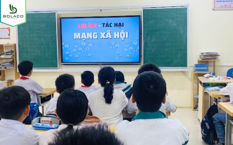 Nhà trường đồng hành cùng gia đình trong việc kiểm soát mạng xã hội trong học sinh tiểu học