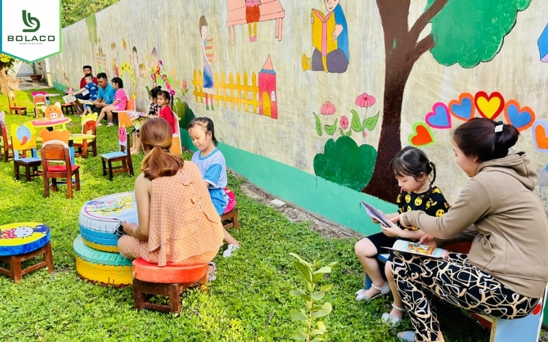 Ba mẹ đồng hành đọc sách cùng con mọi lúc, mọi nơi